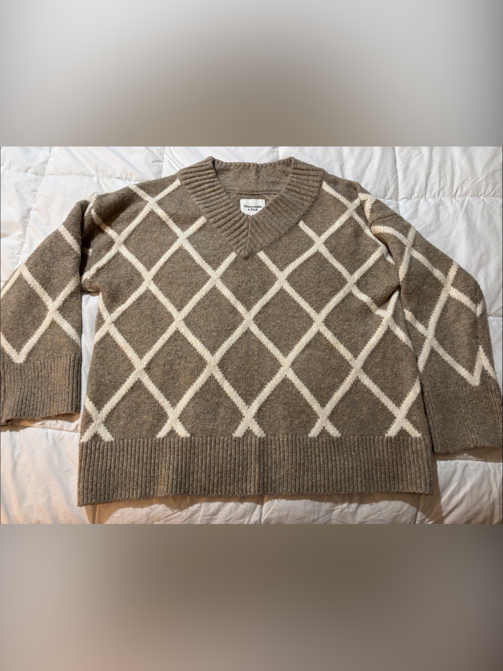 Abercrombie & Fitch Brown and Cream Argyle V-Neck Sweater